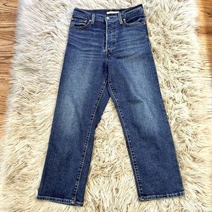 Levi’s Ribcage Straight Ankle Jeans